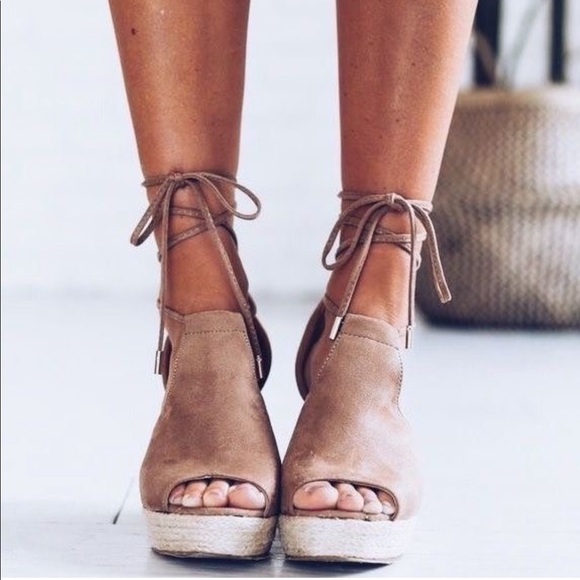 Boutique Shoes - Barcelona Ankle Wrap Espadrille Wedge Ash Gray